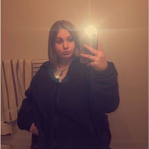 Meet your Posher, Kaileigh